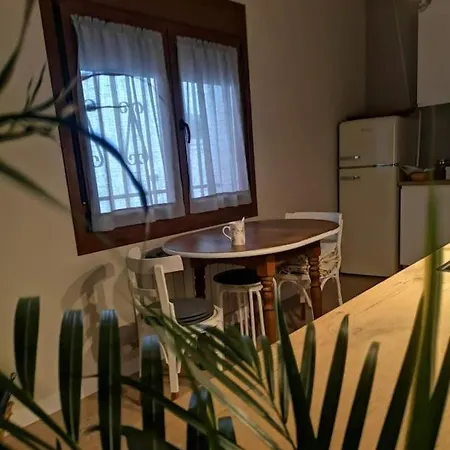 Casa El Tratado, Situada En El Casco Historico Con Patio Privado * טורדסיאס