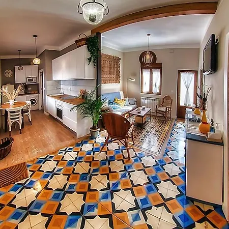 Casa El Tratado, Situada En El Casco Historico Con Patio Privado Tatil Evi *