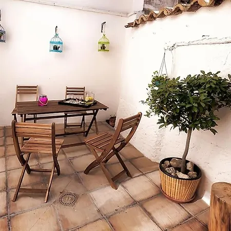 Tatil Evi Casa El Tratado, Situada En El Casco Historico Con Patio Privado *