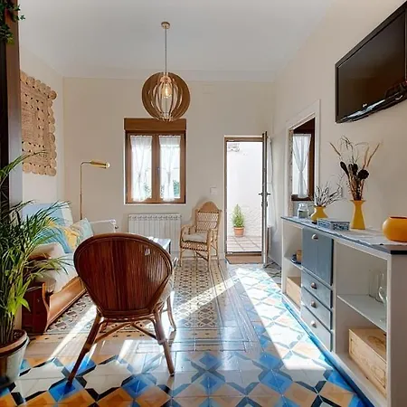 Casa El Tratado, Situada En El Casco Historico Con Patio Privado