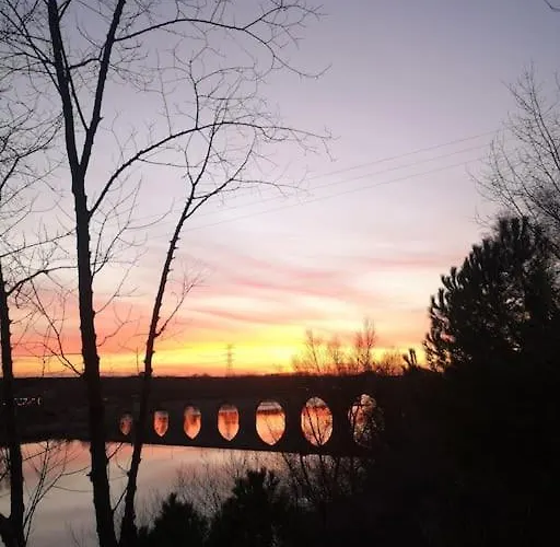 Casa El Tratado, Situada En El Casco Historico Con Patio Privado * 토르데실라